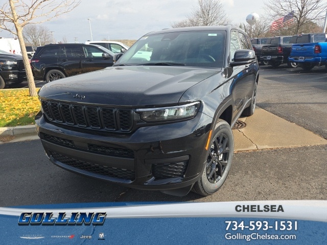 2025 Jeep Grand Cherokee L Altitude's photo
