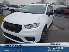 2026 Chrysler Pacifica SELECT Passenger Van