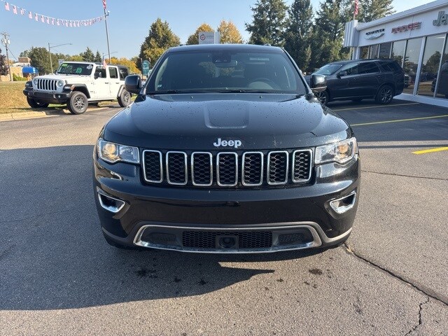2021 Jeep Grand Cherokee Laredo E photo 2