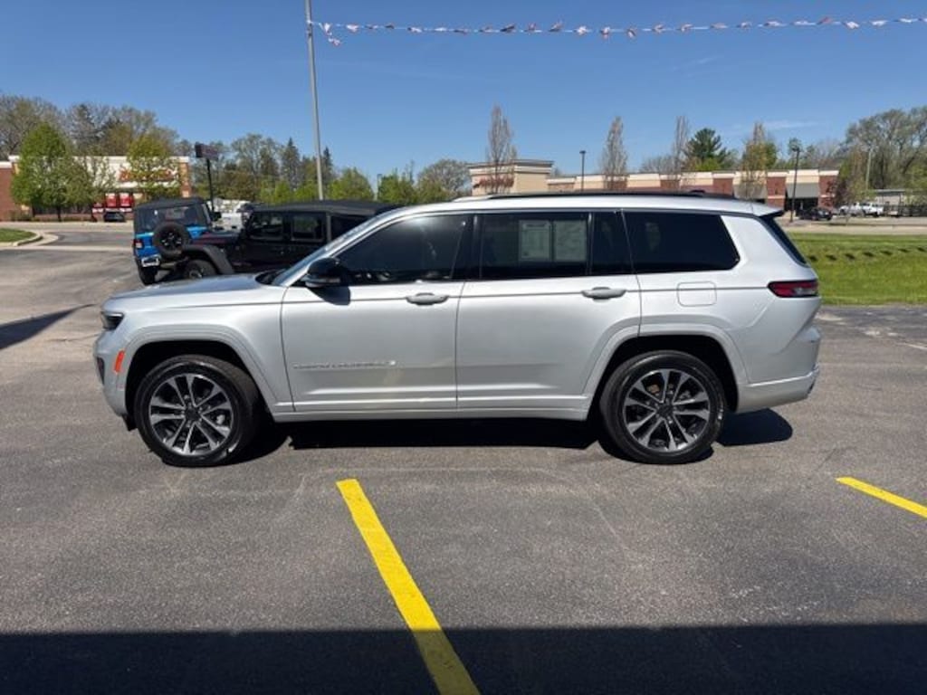 Used 2025 Jeep Grand Cherokee L Overland SUV