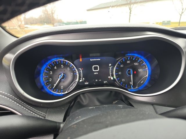 2026 Chrysler Pacifica Select - Photo 12