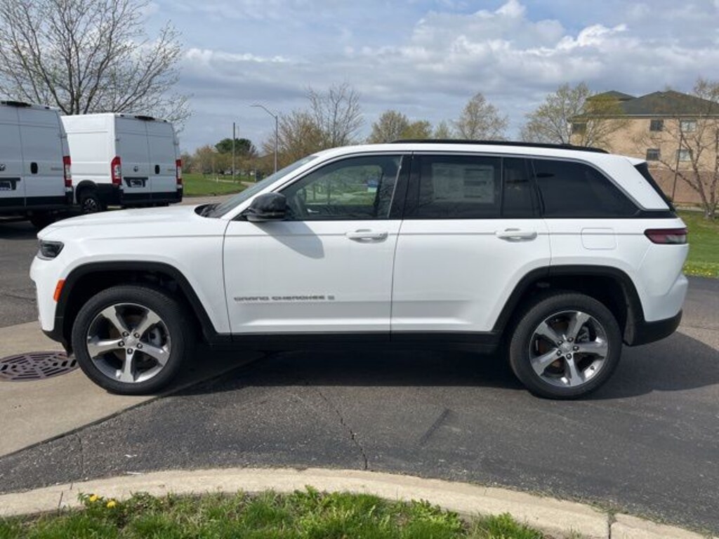 New 2026 Jeep Grand Cherokee LIMITED 4X4 Sport Utility