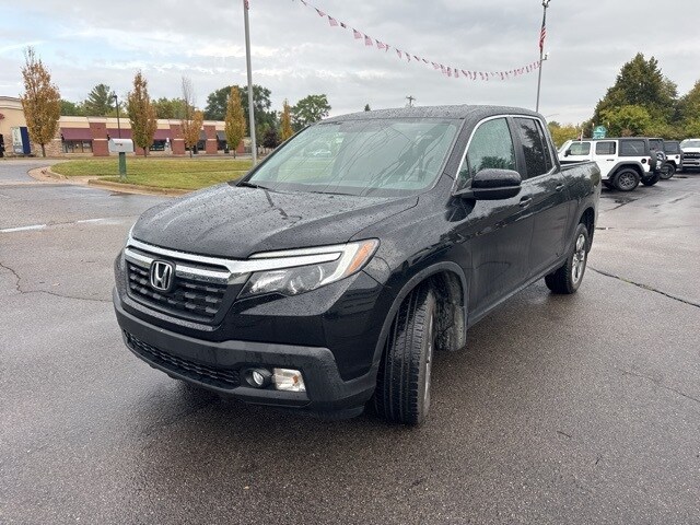 2017 Honda Ridgeline RTL-T photo 3