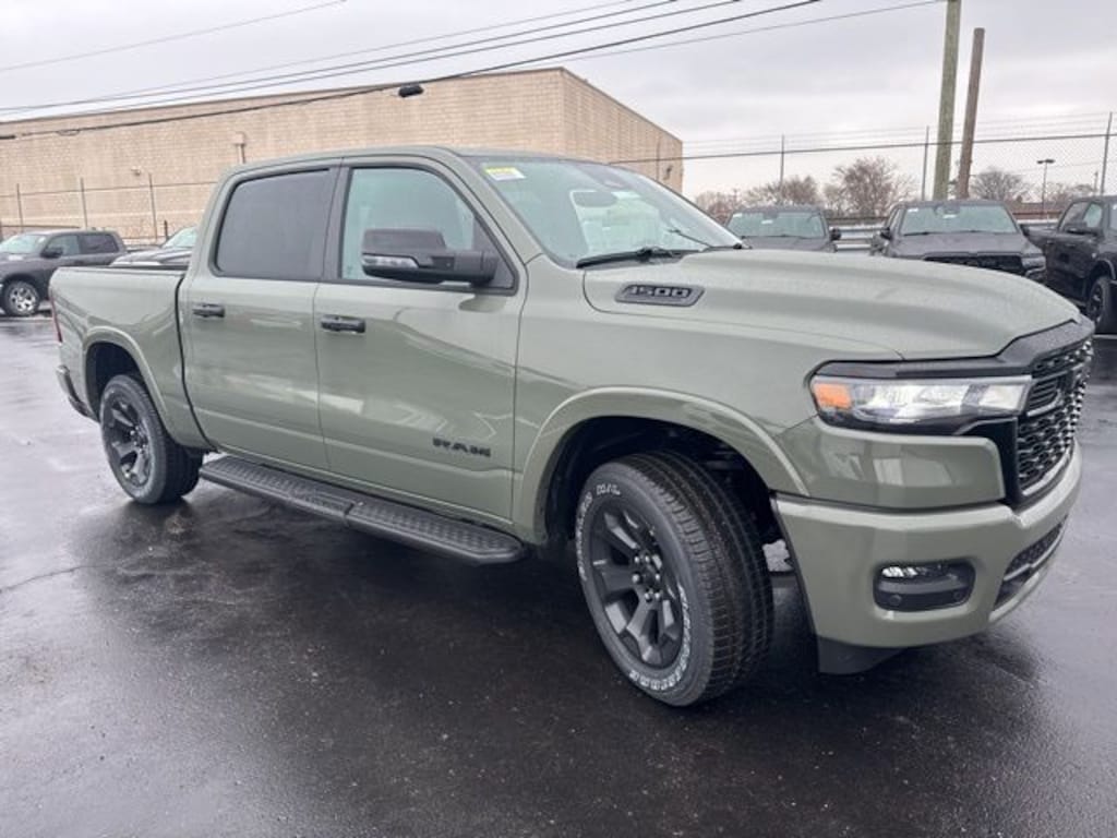 New 2026 Ram 1500 BIG HORN CREW CAB 4X4 5'7 BOX Pickup