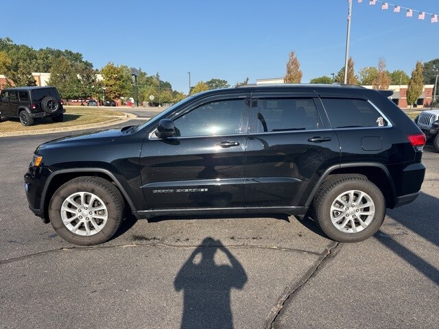2021 Jeep Grand Cherokee Laredo E photo 4