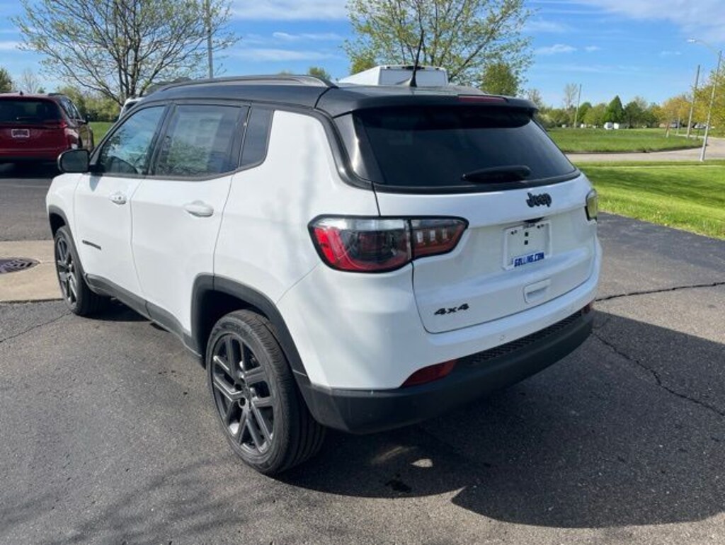 New 2026 Jeep Compass LIMITED ALTITUDE 4X4 Sport Utility