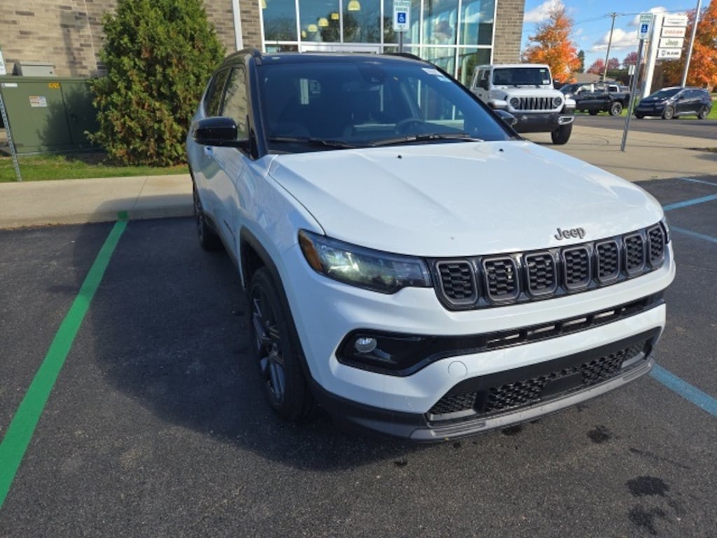 New 2026 Jeep Compass LIMITED ALTITUDE 4X4 Sport Utility