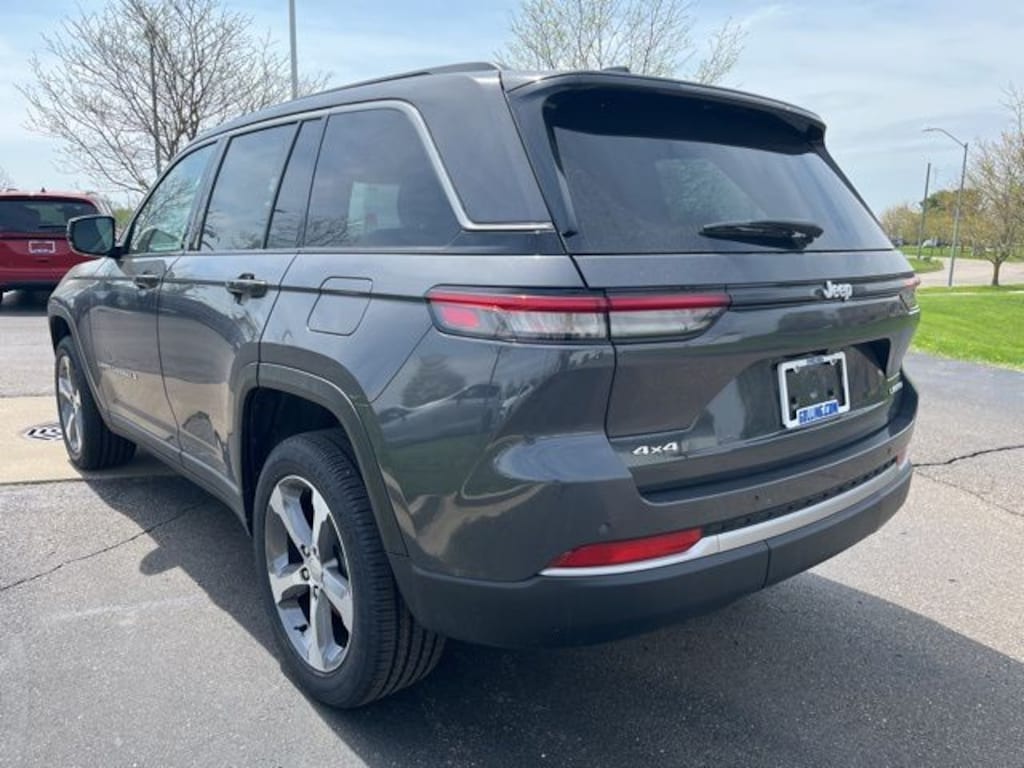 New 2026 Jeep Grand Cherokee LIMITED 4X4 Sport Utility