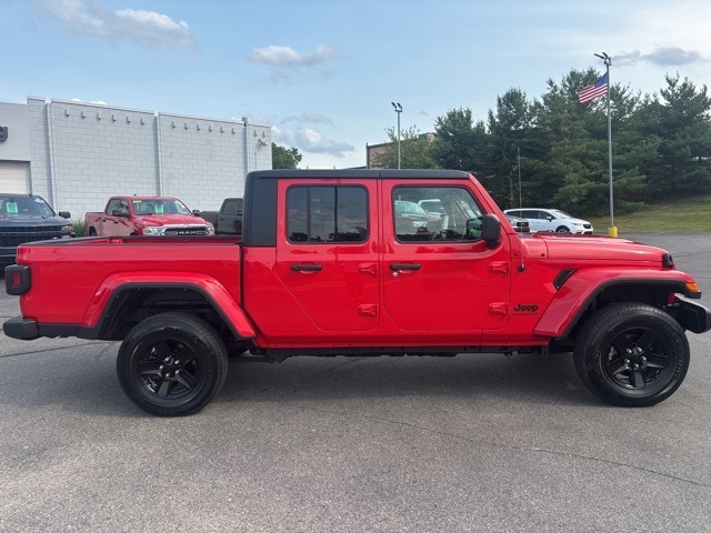 Used 2022 Jeep Gladiator Sport S with VIN 1C6HJTAG3NL148654 for sale in Chelsea, MI