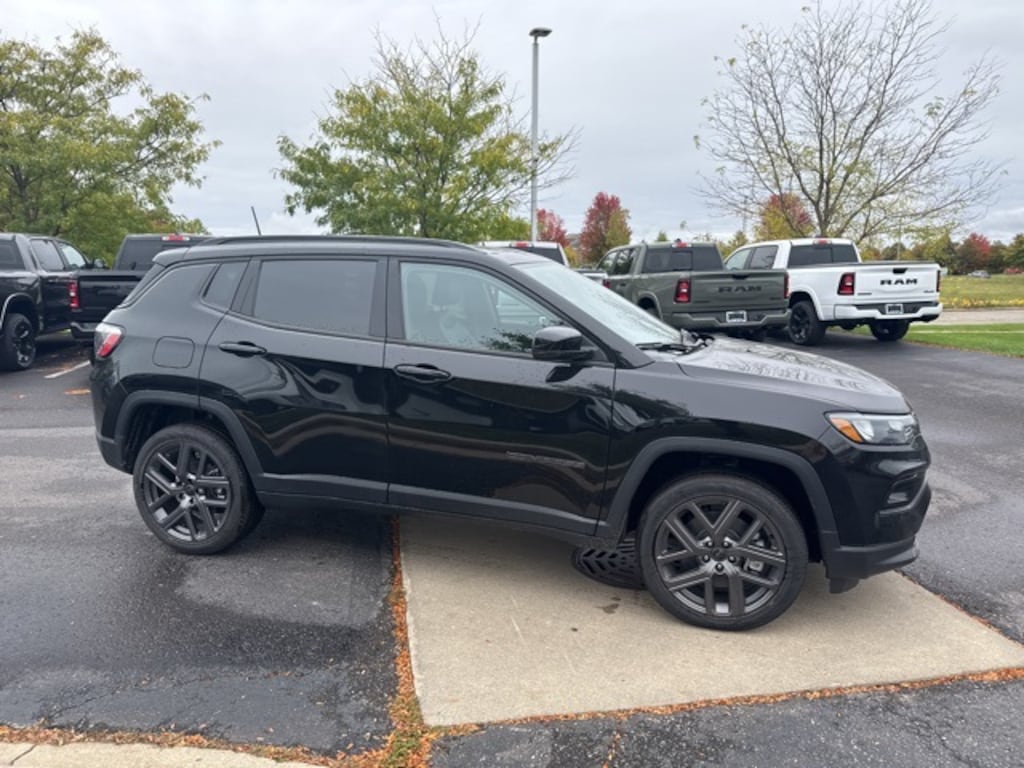 New 2026 Jeep Compass LIMITED ALTITUDE 4X4 Sport Utility