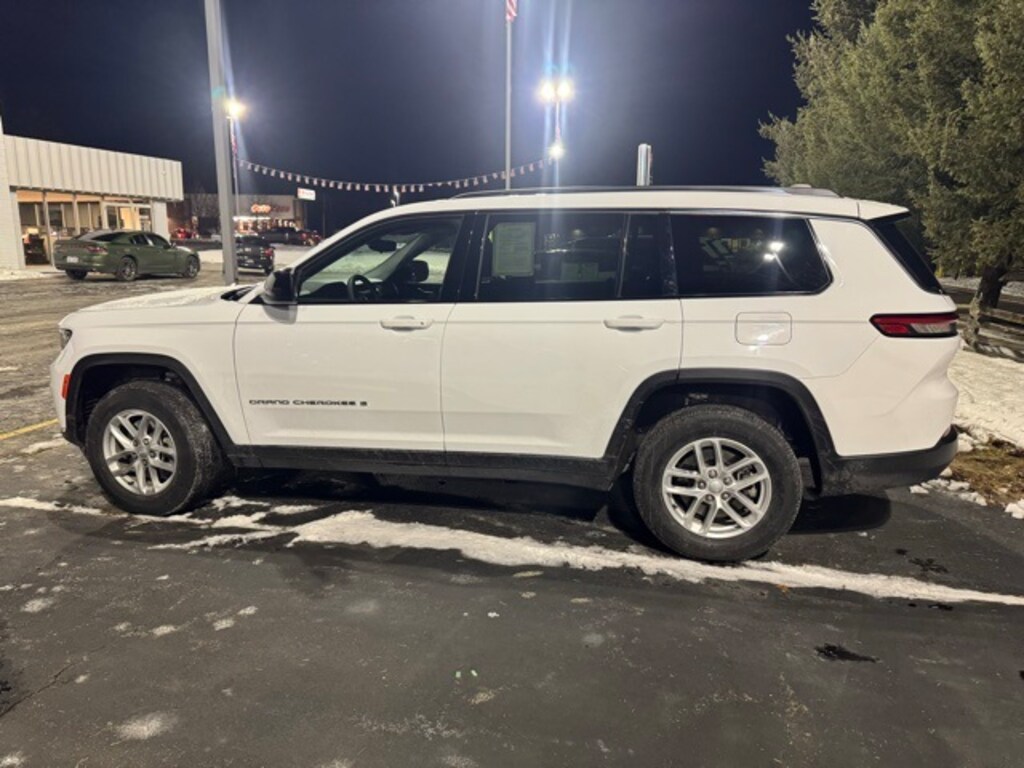 Used 2023 Jeep Grand Cherokee L Laredo SUV