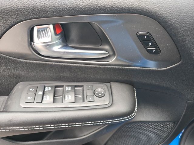 2026 Chrysler Pacifica Select - Photo 13