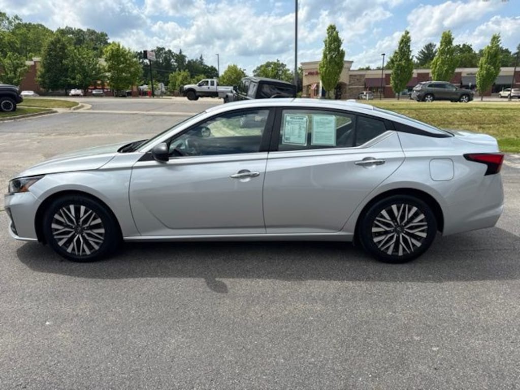 Certified 2024 Nissan Altima 2.5 SV Sedan