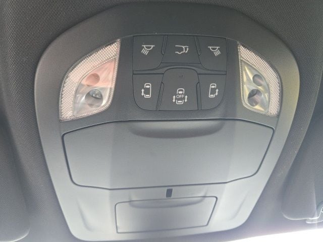 2026 Chrysler Pacifica Select - Photo 17