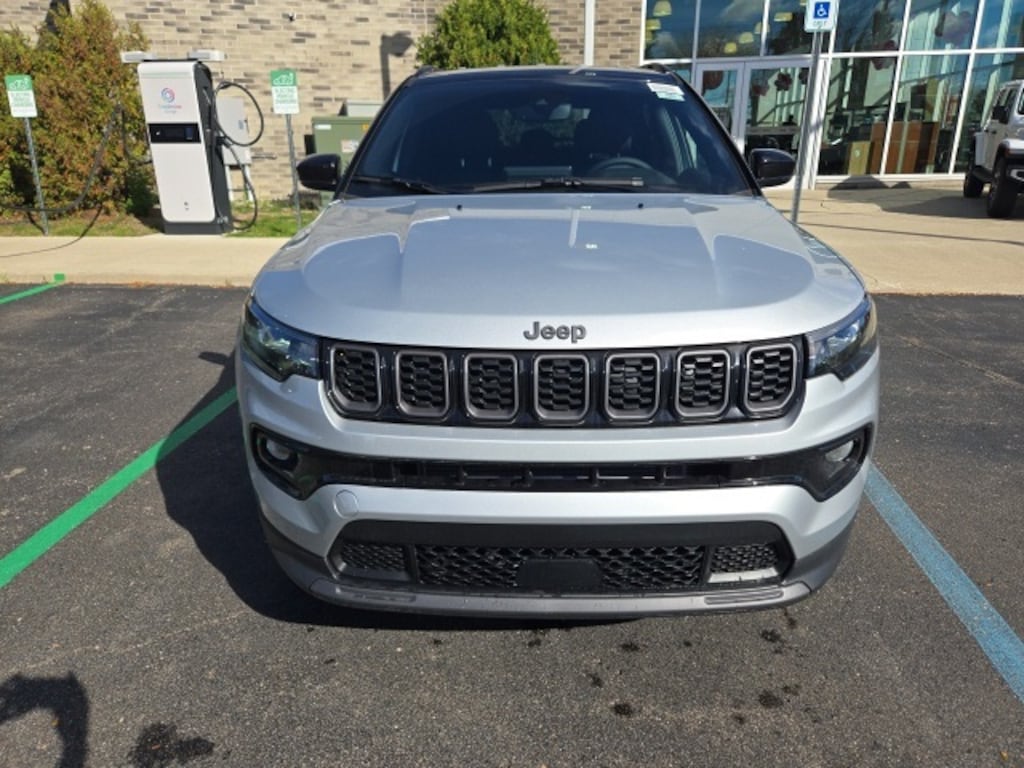 New 2026 Jeep Compass LIMITED ALTITUDE 4X4 Sport Utility