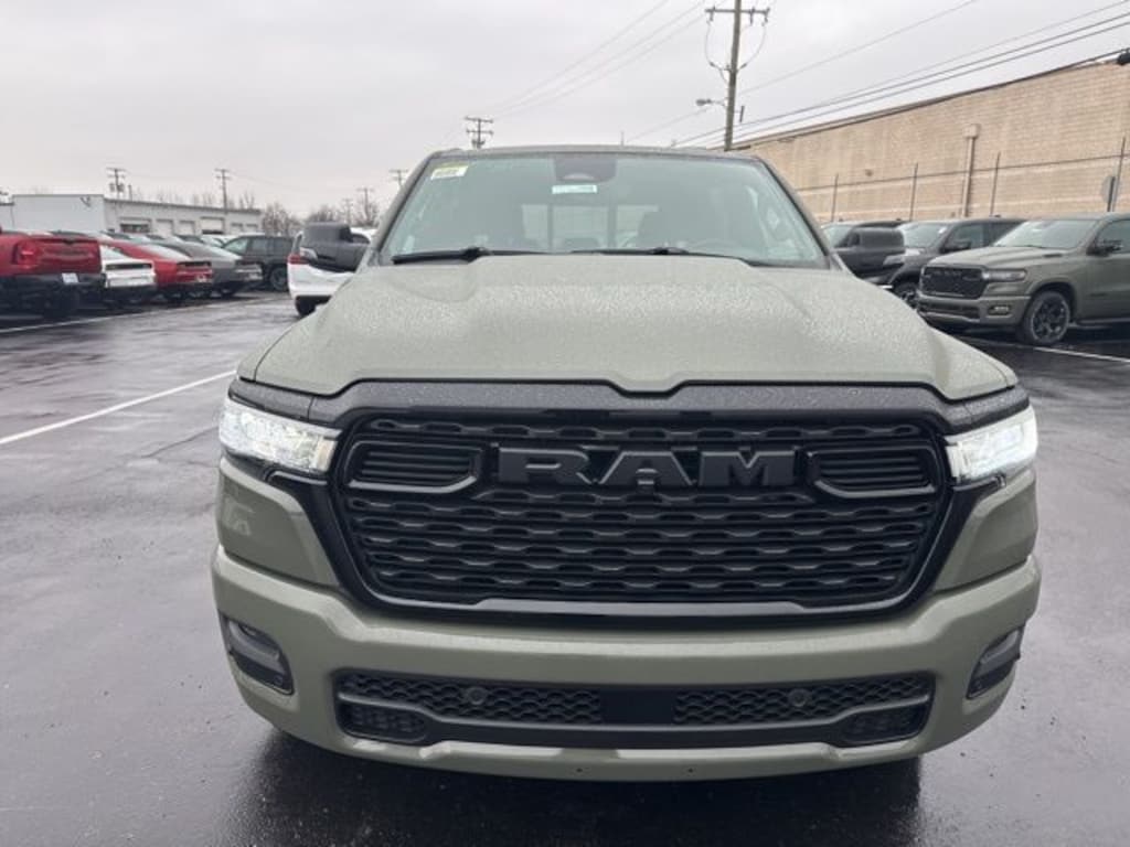 New 2026 Ram 1500 BIG HORN CREW CAB 4X4 5'7 BOX Pickup