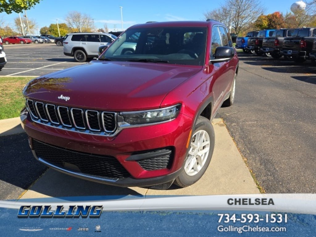 New 2025 Jeep Grand Cherokee LAREDO X 4X4 Sport Utility