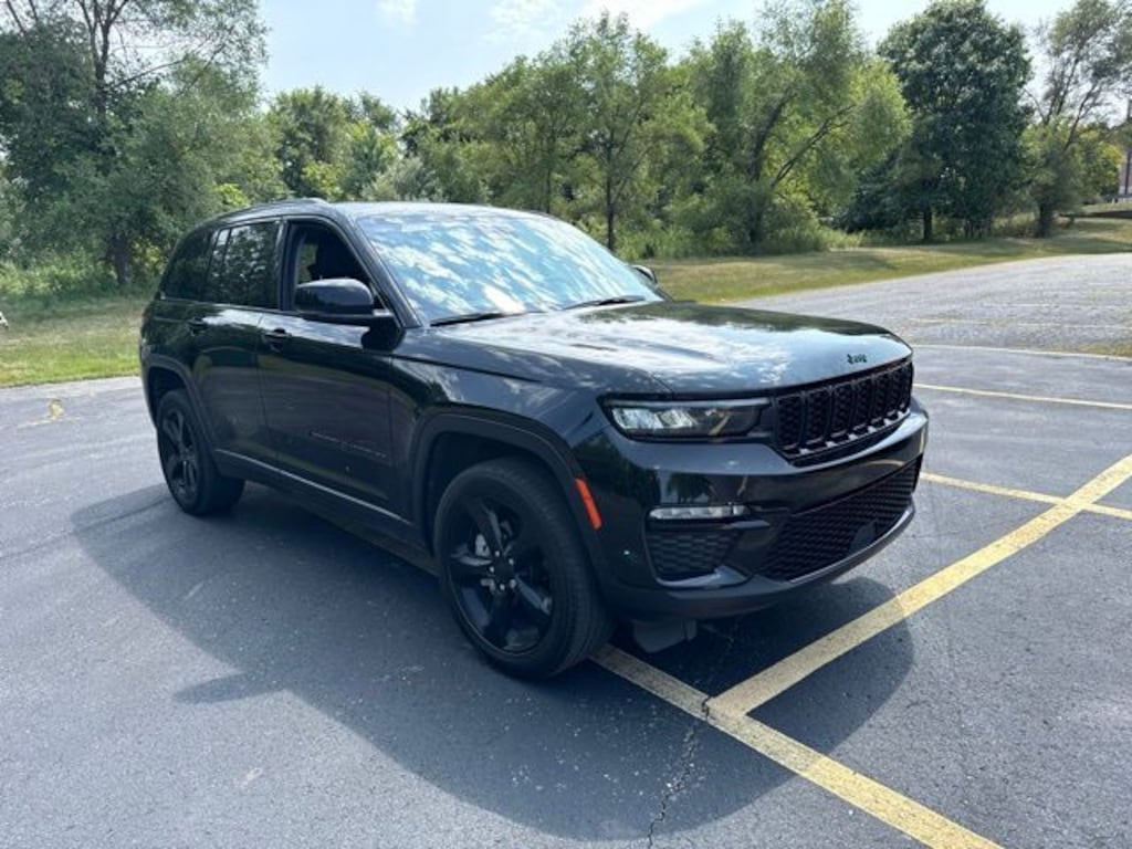 Used 2024 Jeep Grand Cherokee Limited SUV