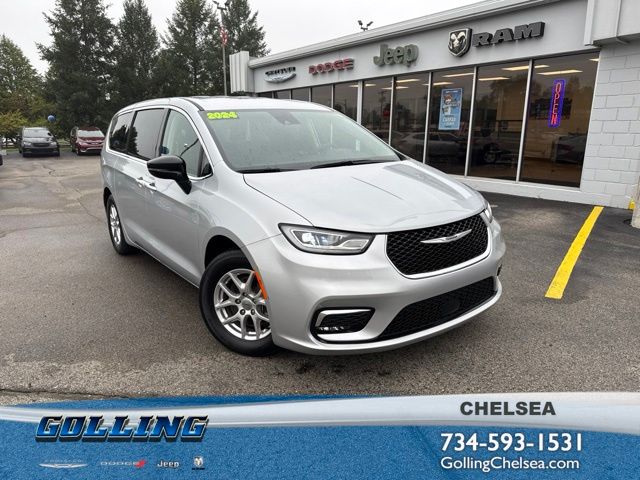 Certified 2024 Chrysler Pacifica Touring L Minivan/Van