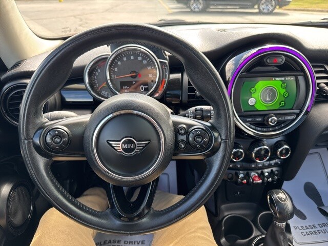 2019 Mini Cooper Signature photo 2