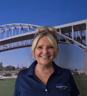 Staff member Holly Marks from ID_c9701af58400