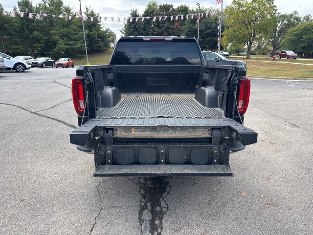 2024 GMC Sierra 1500 SLT - Photo 9