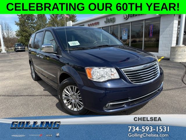 2016 Chrysler Town & Country Touring-L