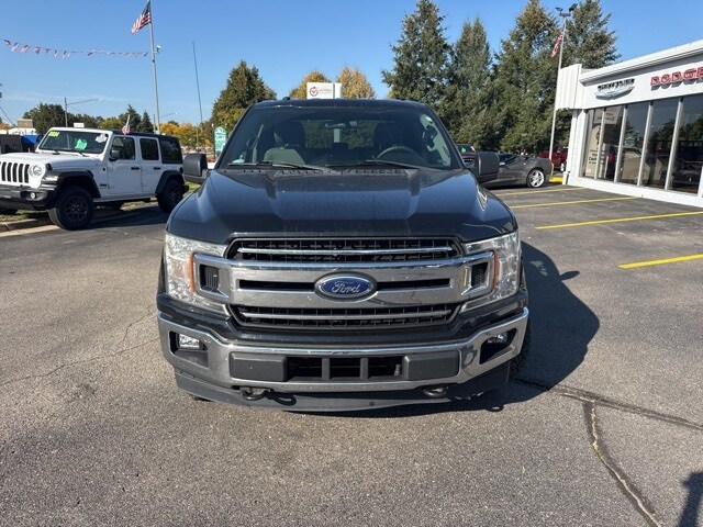 2018 Ford F-150 XLT photo 2