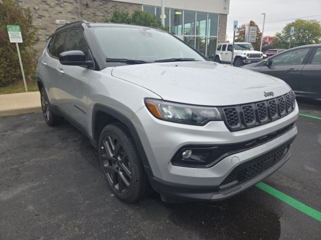 New 2026 Jeep Compass LIMITED ALTITUDE 4X4 Sport Utility