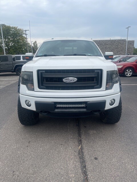 2014 Ford F-150 FX4 photo 2
