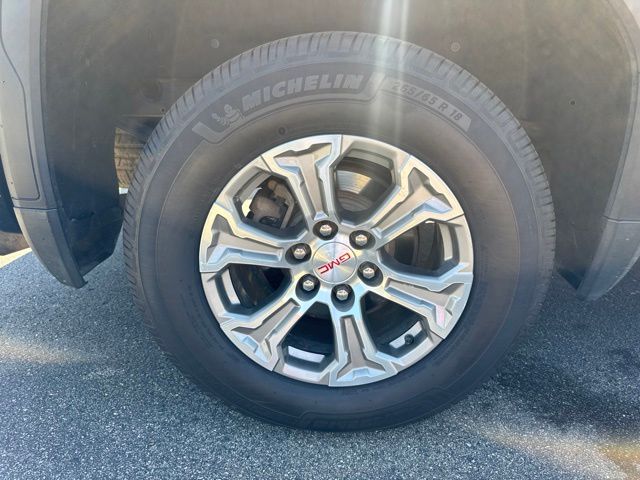 2024 GMC Sierra 1500 SLT - Photo 29
