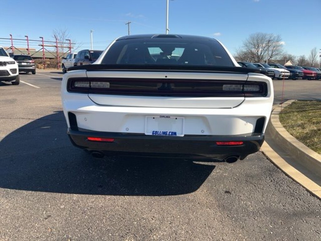 New 2026 Dodge Charger R/T PLUS 4-DOOR AWD Sedan