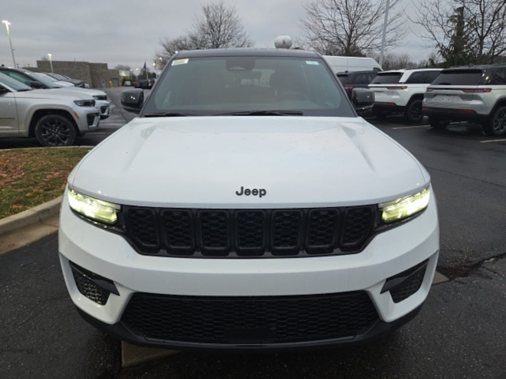 New 2025 Jeep Grand Cherokee LIMITED 4X4 Sport Utility