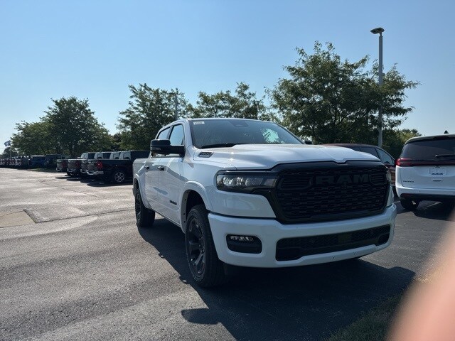 2025 Ram 1500 Big Horn photo 3