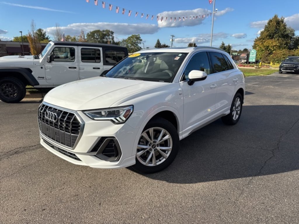 Certified 2024 Audi Q3 Premium SUV