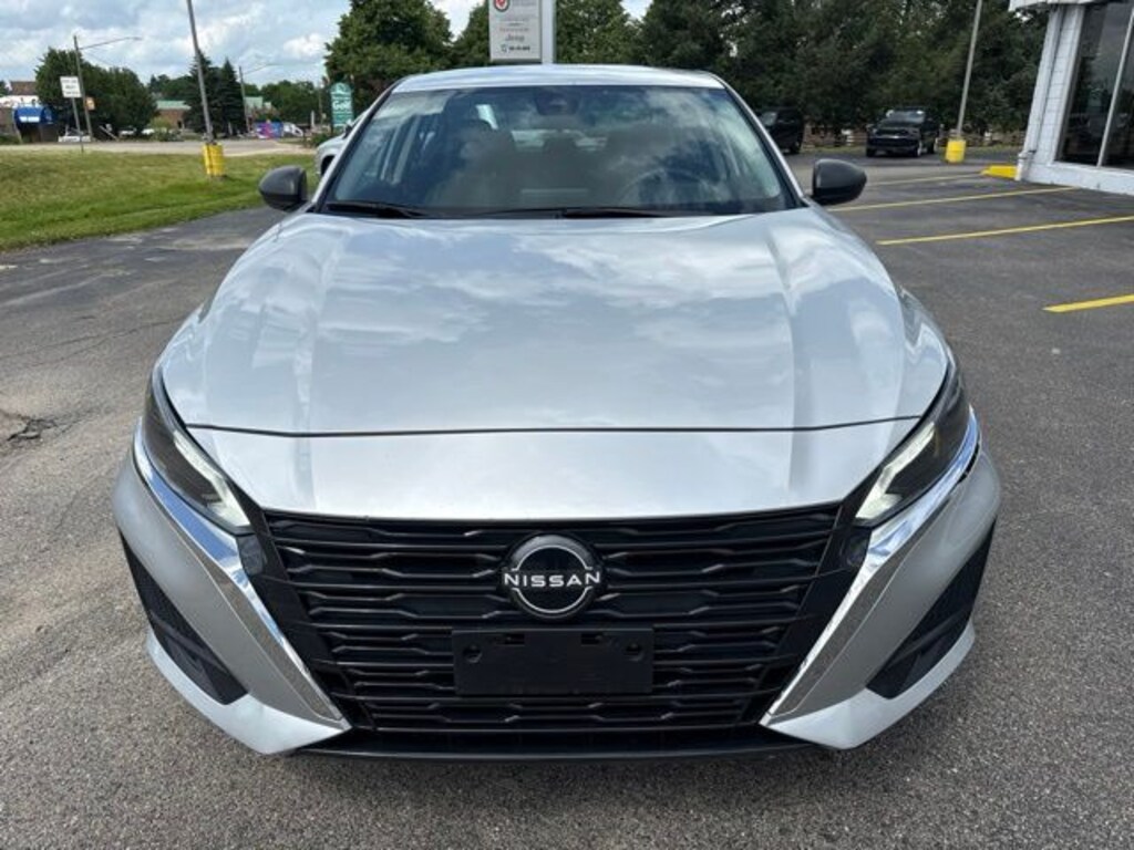 Certified 2024 Nissan Altima 2.5 SV Sedan