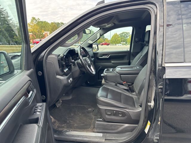 2024 GMC Sierra 1500 SLT - Photo 14