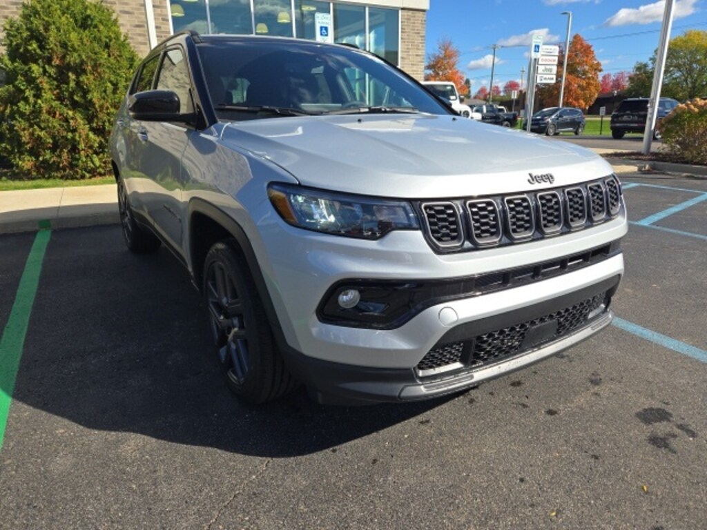 New 2026 Jeep Compass LIMITED ALTITUDE 4X4 Sport Utility