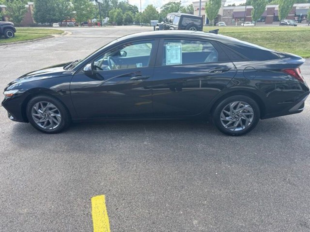 Certified 2024 Hyundai Elantra SEL Sedan