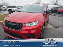 2026 Chrysler Pacifica SELECT Passenger Van