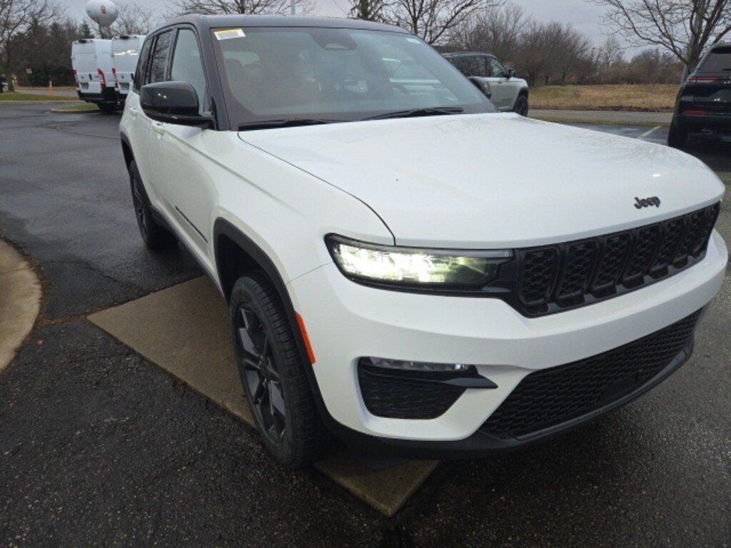 New 2025 Jeep Grand Cherokee LIMITED 4X4 Sport Utility