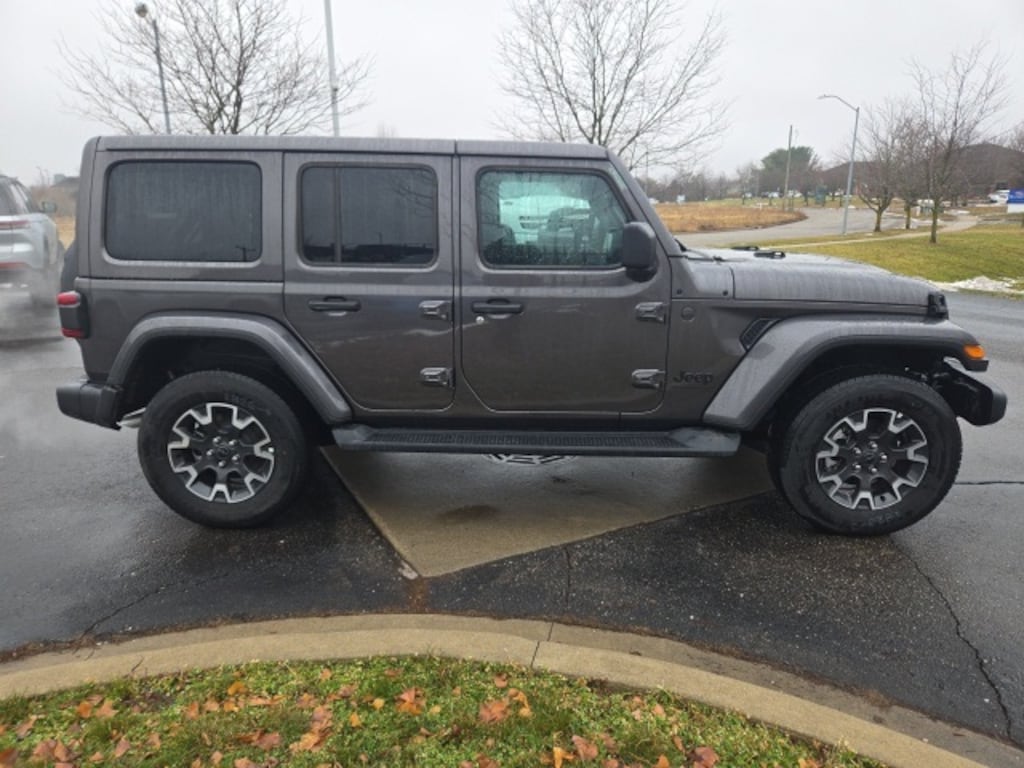 New 2025 Jeep Wrangler 4-DOOR SAHARA Sport Utility