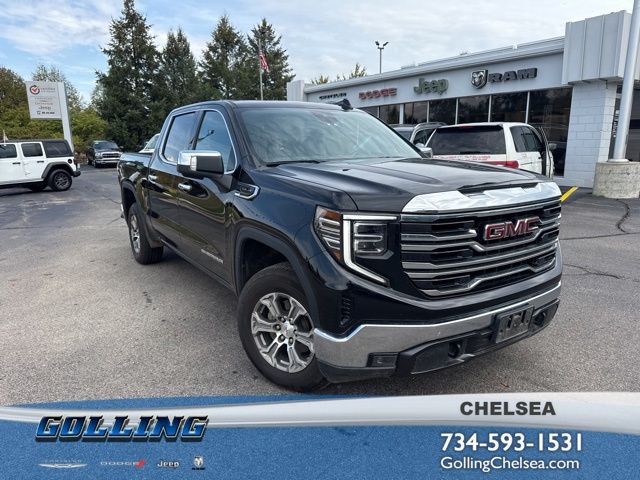 2024 GMC Sierra 4WD Crew Cab Short Box SLT's photo