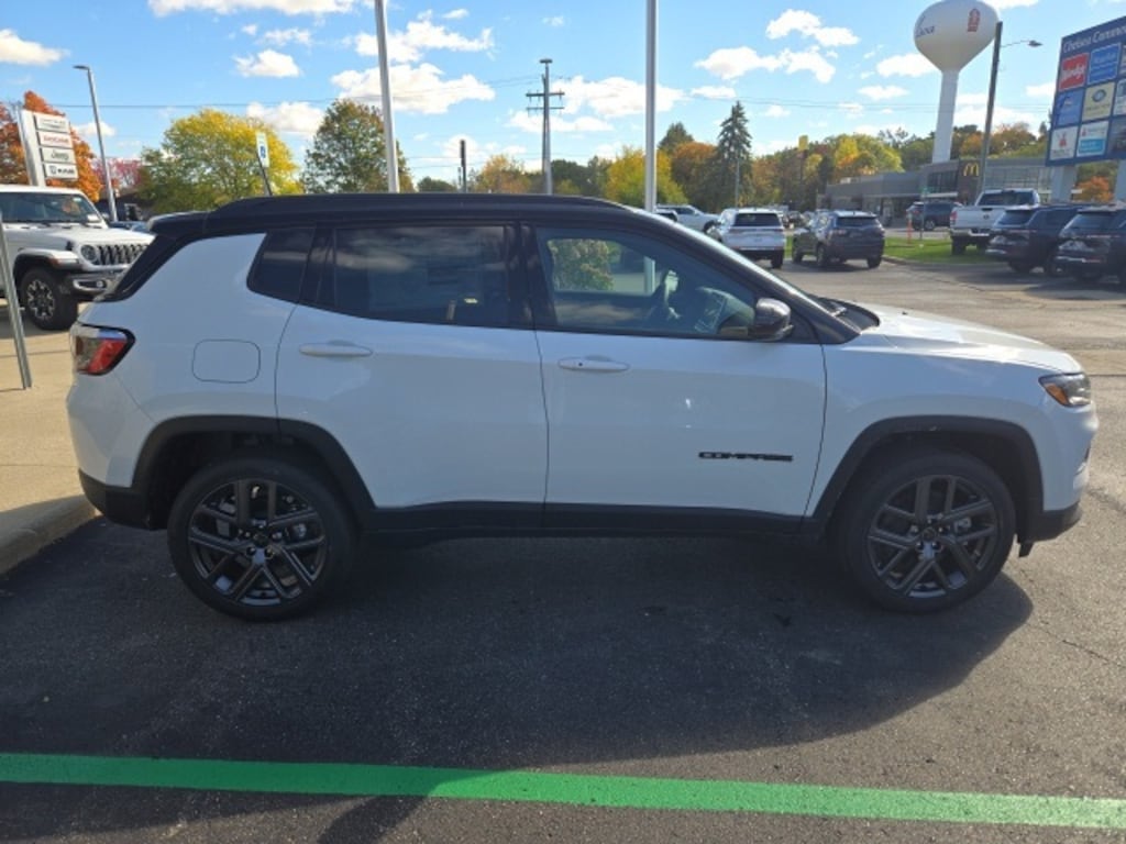 New 2026 Jeep Compass LIMITED ALTITUDE 4X4 Sport Utility