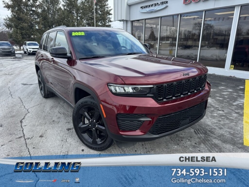 Used 2022 Jeep Grand Cherokee Altitude SUV