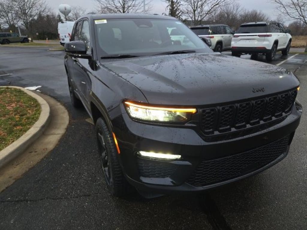 New 2025 Jeep Grand Cherokee LIMITED 4X4 Sport Utility