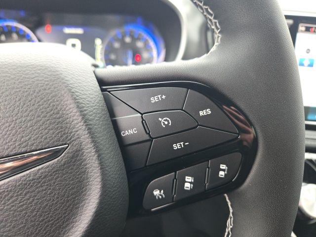 2026 Chrysler Pacifica Select - Photo 14