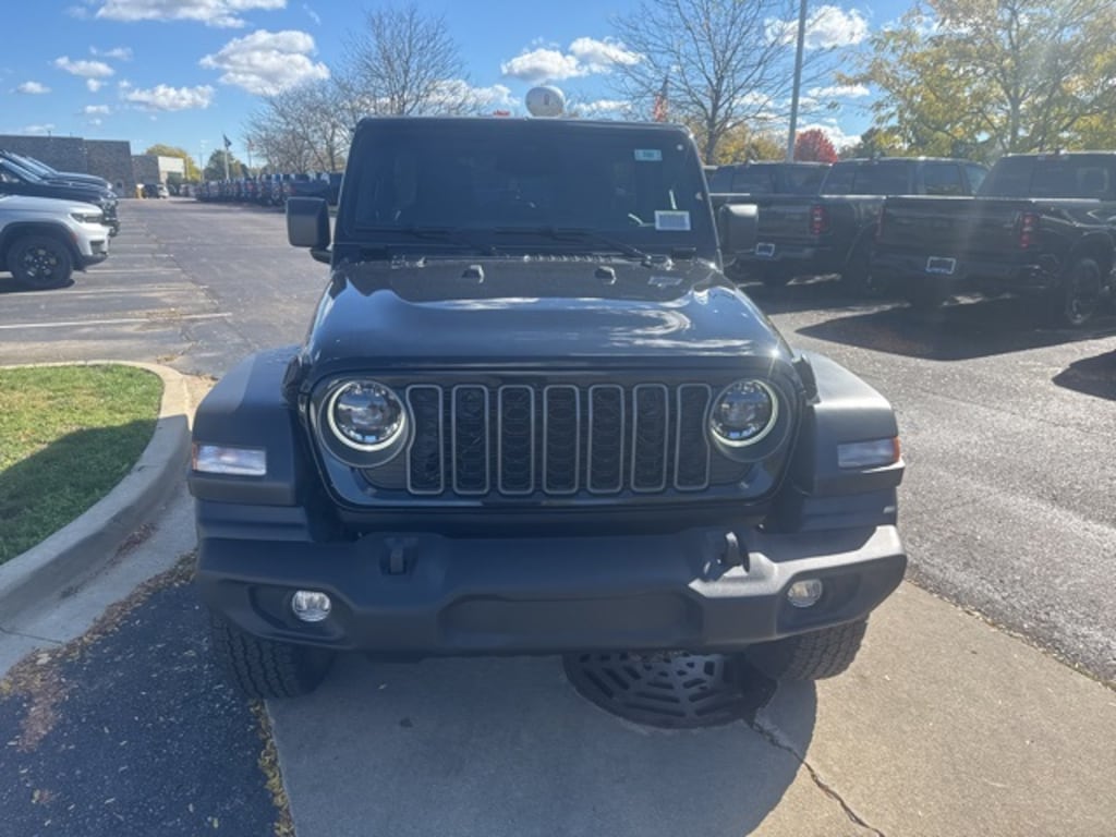 New 2026 Jeep Wrangler 4-DOOR SPORT S Sport Utility