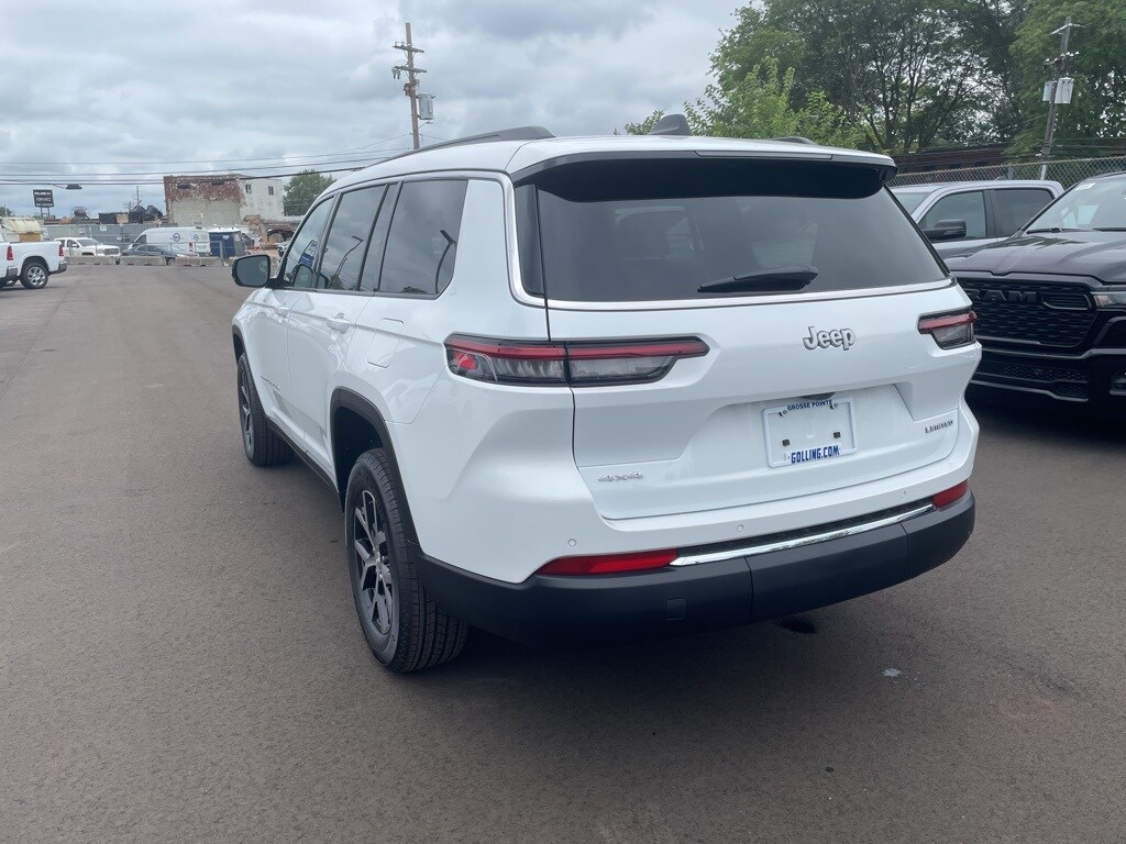 2025 Jeep Grand Cherokee Limited photo 4