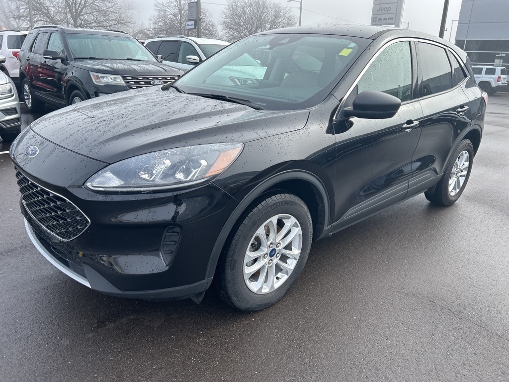 Used 2022 Ford Escape SE SUV